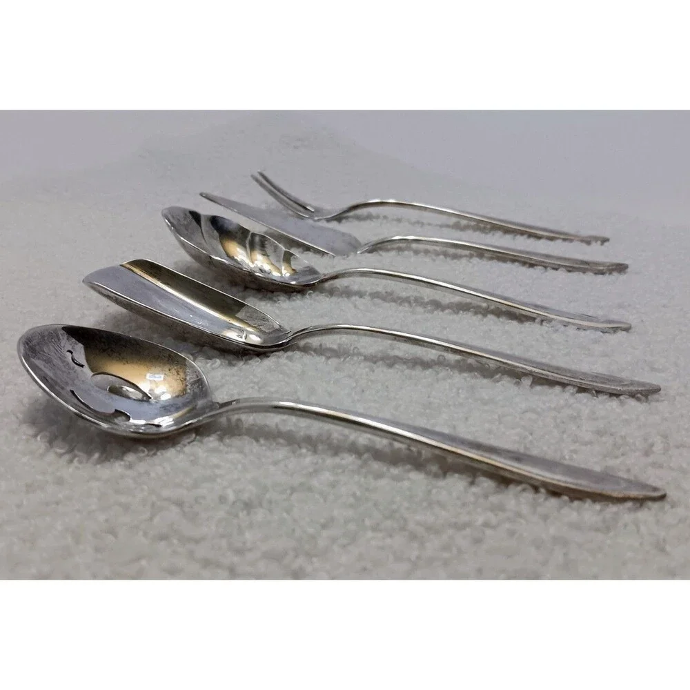 Meriden Silverplate Co 